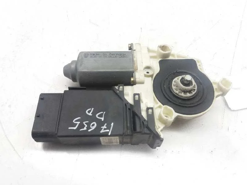 MOTOR ELEVALUNAS DELANTERO DERECHO SEAT LEON 1J1959802DFKZ-4627980 Precio De Fábrica