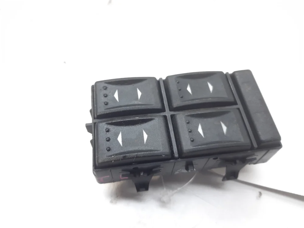 A Buen Precio MANDO ELEVALUNAS DELANTERO IZQUIERDO FORD MONDEO 3S7T14A132BA-7820707