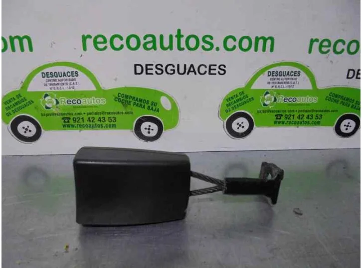 ENGANCHE CINTURON TRASERO IZQUIERDO 602962600 602962600 3 PUERTAS Stock Limitado
